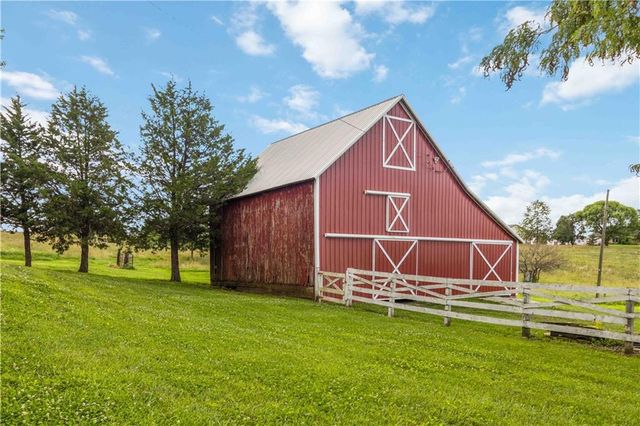 6995 SW Arnold Road, Plattsburg, MO 64477