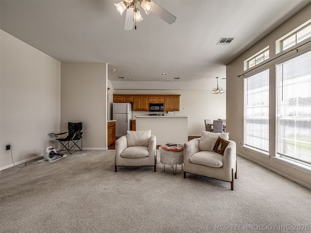 8406 S 111th Avenue E, Tulsa, OK 74133