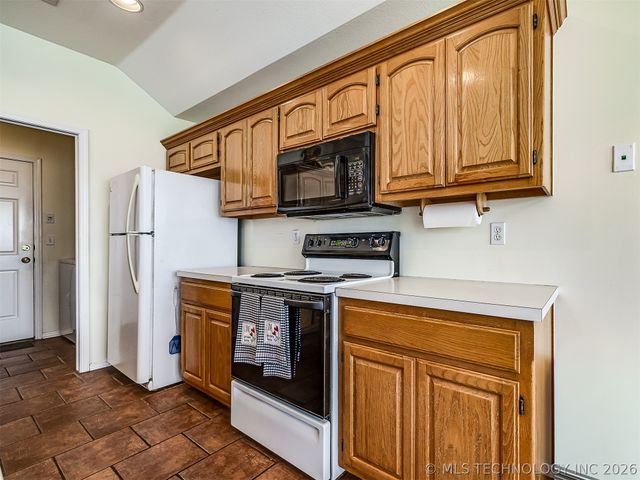 8406 S 111th Avenue E, Tulsa, OK 74133