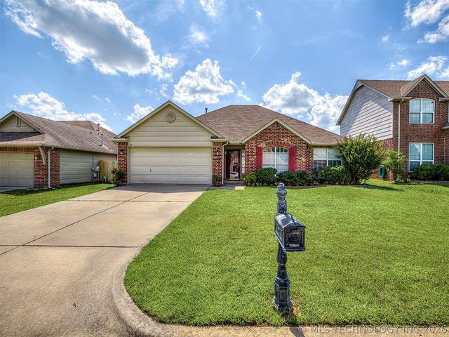 8406 S 111th Avenue E, Tulsa, OK 74133