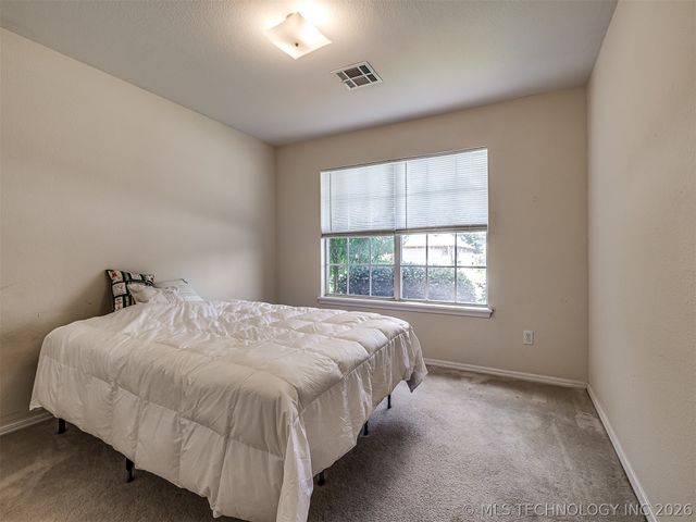 8406 S 111th Avenue E, Tulsa, OK 74133
