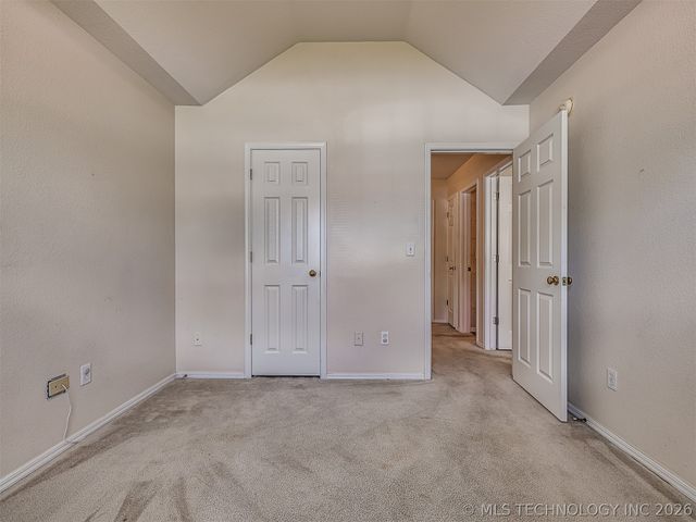 8406 S 111th Avenue E, Tulsa, OK 74133