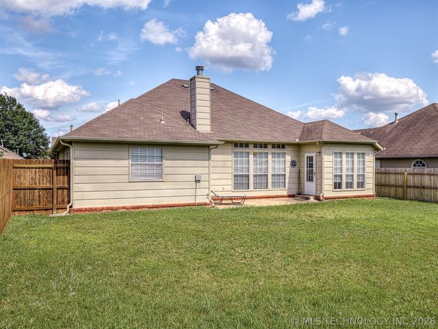 8406 S 111th Avenue E, Tulsa, OK 74133