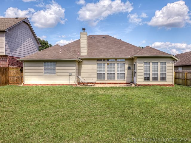 8406 S 111th Avenue E, Tulsa, OK 74133