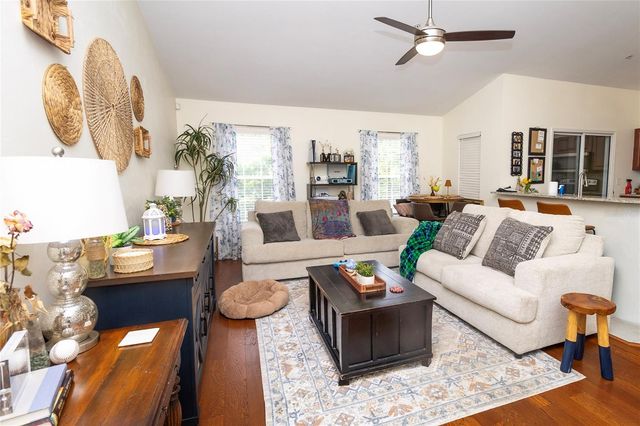 4215 SW 31ST DRIVE 201, Gainesville, FL 32608
