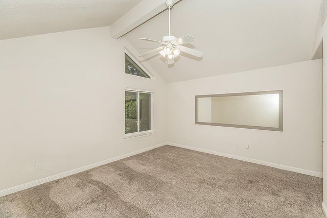 286 E Everglade Avenue, Fresno, CA 93720