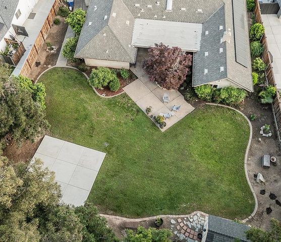 286 E Everglade Avenue, Fresno, CA 93720