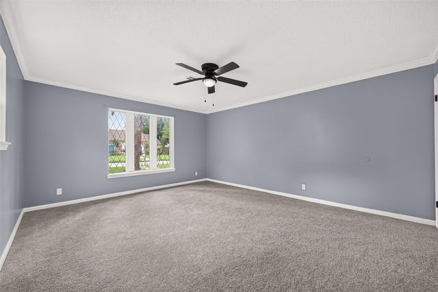 3922 Highpines Drive, Houston, TX 77068