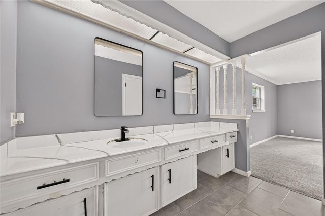 3922 Highpines Drive, Houston, TX 77068