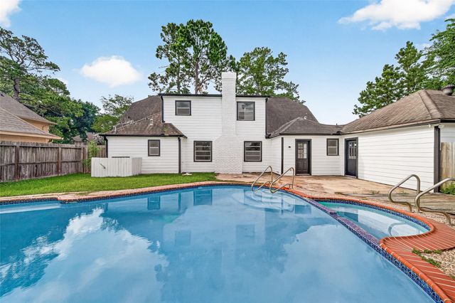 3922 Highpines Drive, Houston, TX 77068