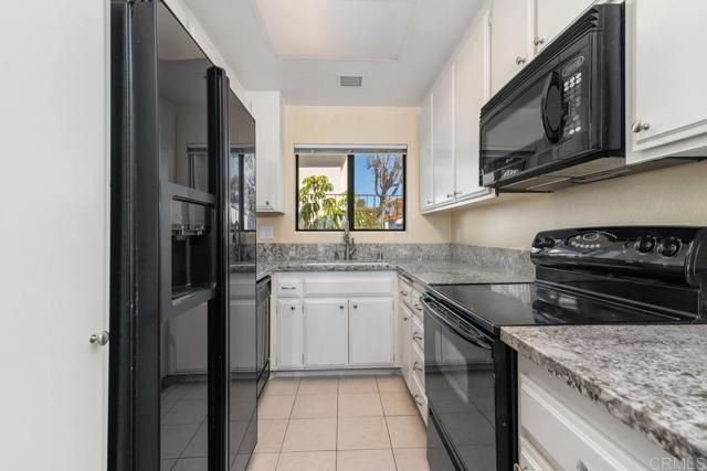 245 Fairlee Lane, Encinitas, CA 92024