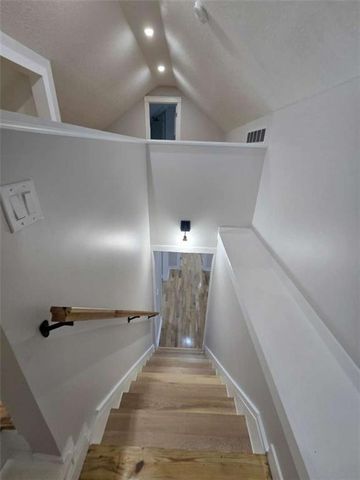 8012 Belleview Avenue, Kansas City, MO 64114