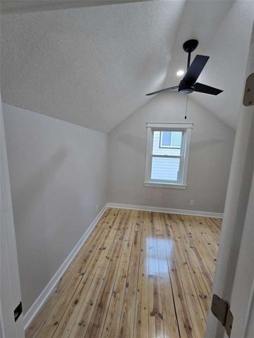 8012 Belleview Avenue, Kansas City, MO 64114