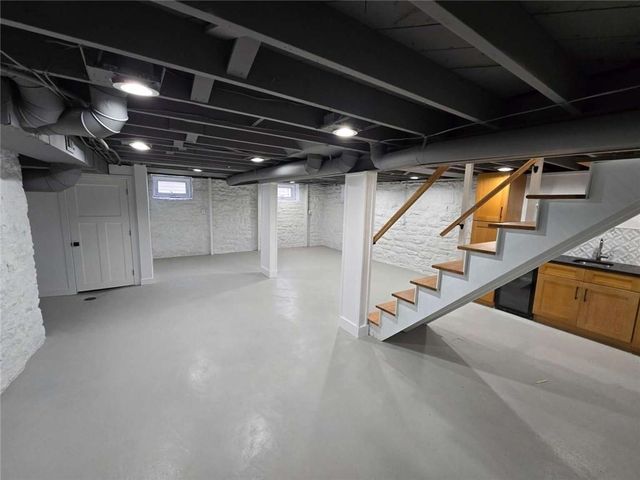 8012 Belleview Avenue, Kansas City, MO 64114