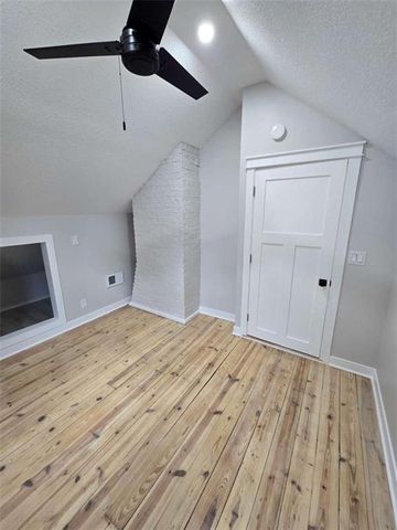 8012 Belleview Avenue, Kansas City, MO 64114