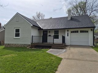 8012 Belleview Avenue, Kansas City, MO 64114