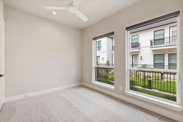 131 Garden Court E, Arlington, TX 76013