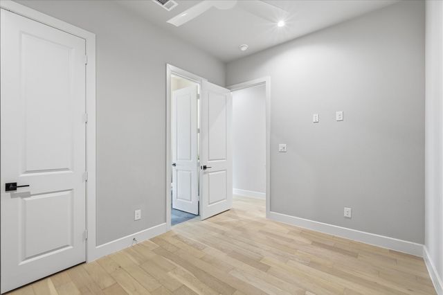131 Garden Court E, Arlington, TX 76013