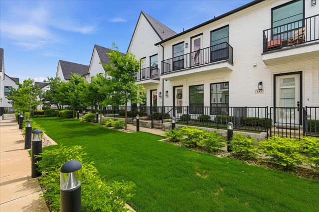 131 Garden Court E, Arlington, TX 76013