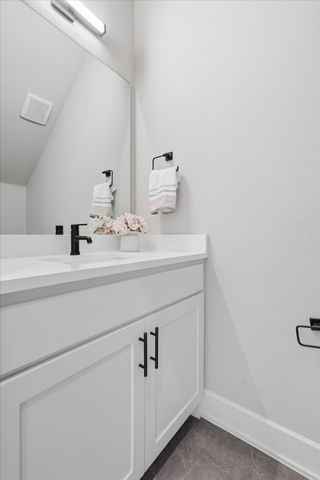 131 Garden Court E, Arlington, TX 76013