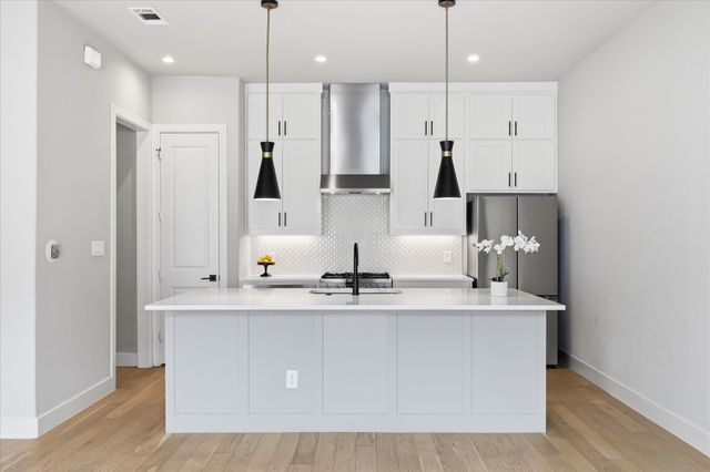 131 Garden Court E, Arlington, TX 76013