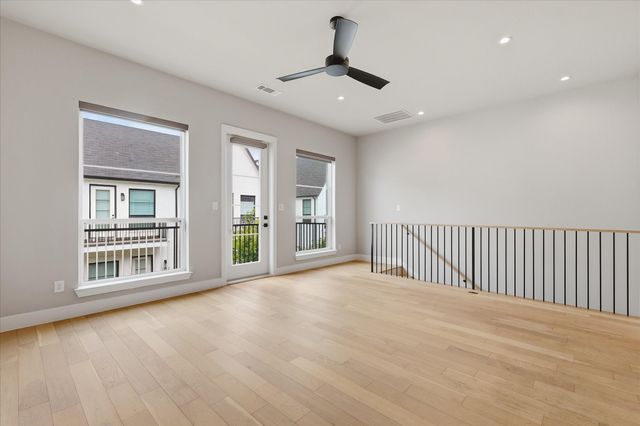 131 Garden Court E, Arlington, TX 76013