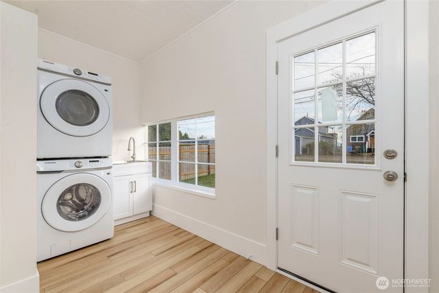 5219 N Winnifred Street, Ruston, WA 98407