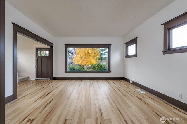 5219 N Winnifred Street, Ruston, WA 98407