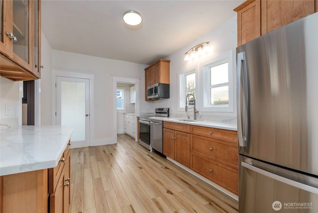 5219 N Winnifred Street, Ruston, WA 98407