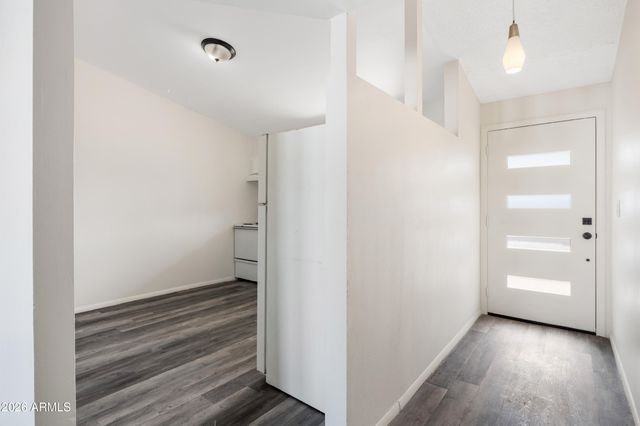 2140 W HEATHERBRAE Drive, Phoenix, AZ 85015
