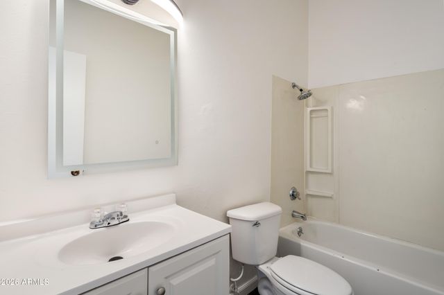 2140 W HEATHERBRAE Drive, Phoenix, AZ 85015