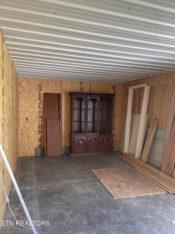 1814 Bacchus Rd, Tazewell, TN 37879