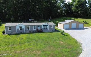 1814 Bacchus Rd, Tazewell, TN 37879