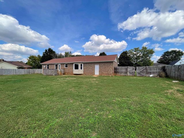 112 Hazelwood Drive, Hazel Green, AL 35750