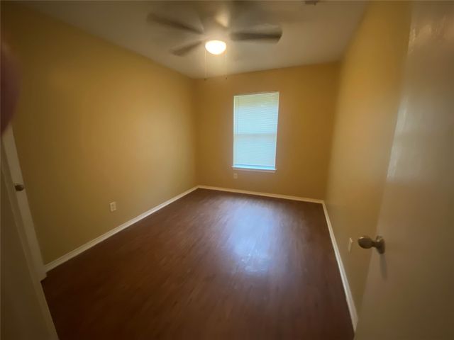 2300 Coleman Avenue, Fort Worth, TX 76105