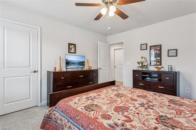 2115 Tall Pine DR, Chesapeake, VA 23323