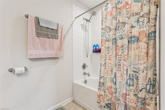 2115 Tall Pine DR, Chesapeake, VA 23323