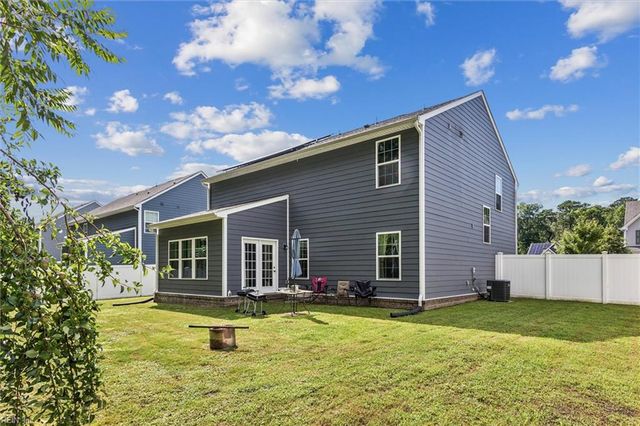 2115 Tall Pine DR, Chesapeake, VA 23323