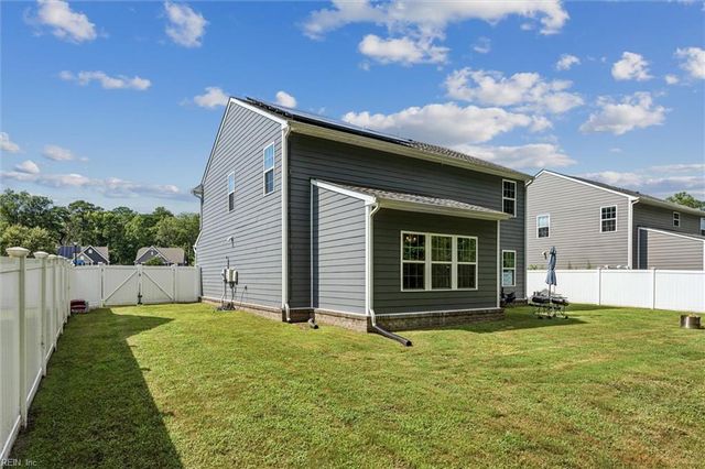 2115 Tall Pine DR, Chesapeake, VA 23323