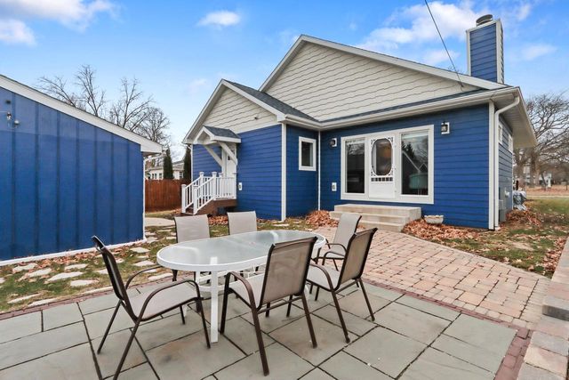 529 Warren STREET, Lake Geneva, WI 53147