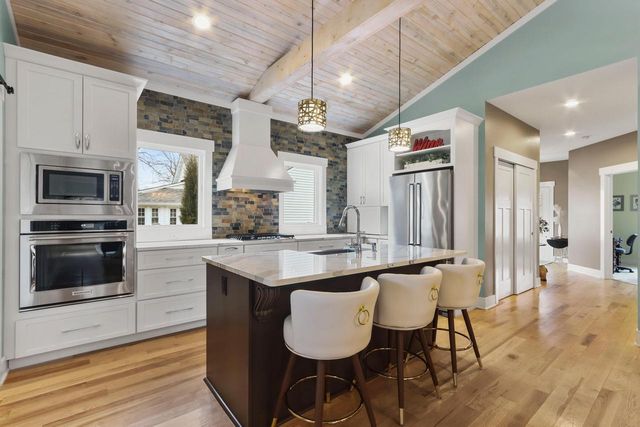 529 Warren STREET, Lake Geneva, WI 53147