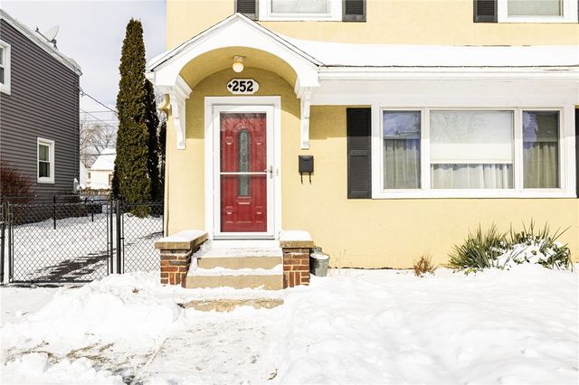 252 Brockley Road, Irondequoit, NY 14609