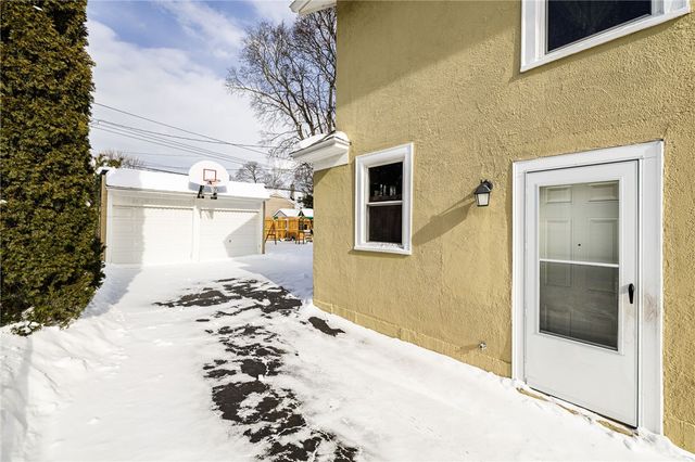 252 Brockley Road, Irondequoit, NY 14609