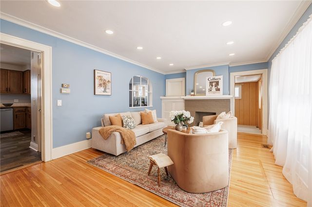 252 Brockley Road, Irondequoit, NY 14609