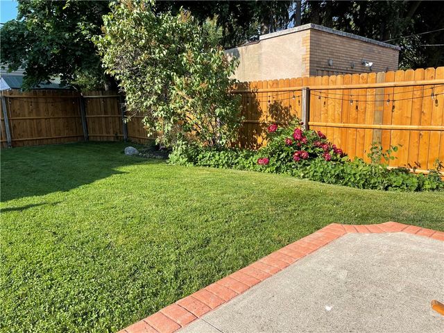 252 Brockley Road, Irondequoit, NY 14609