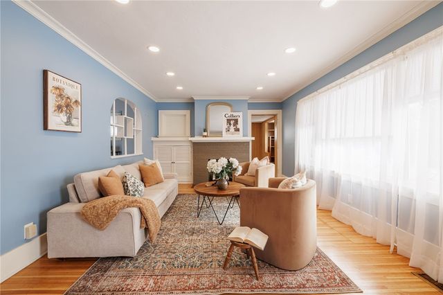 252 Brockley Road, Irondequoit, NY 14609