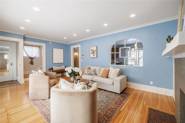 252 Brockley Road, Irondequoit, NY 14609