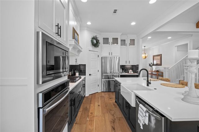 6422 S 61st Street, Rogers, AR 72758
