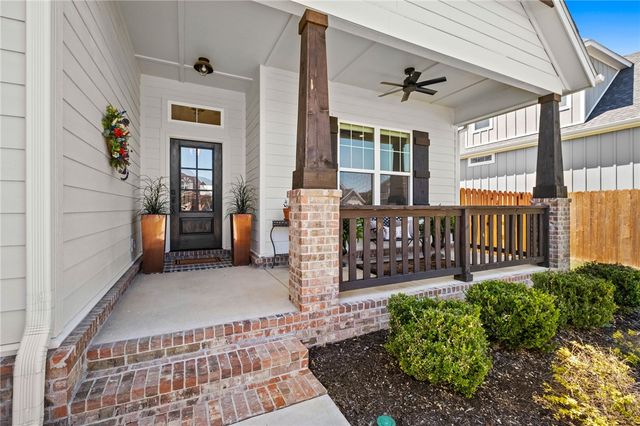 6422 S 61st Street, Rogers, AR 72758