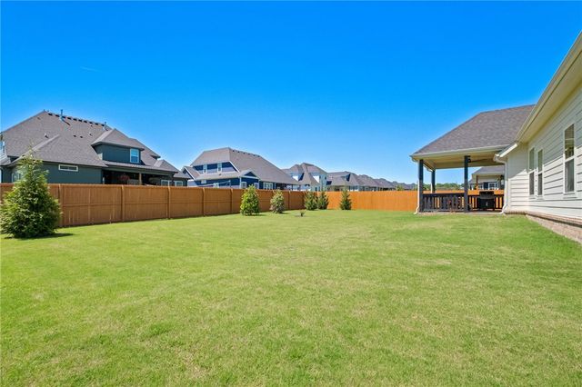 6422 S 61st Street, Rogers, AR 72758